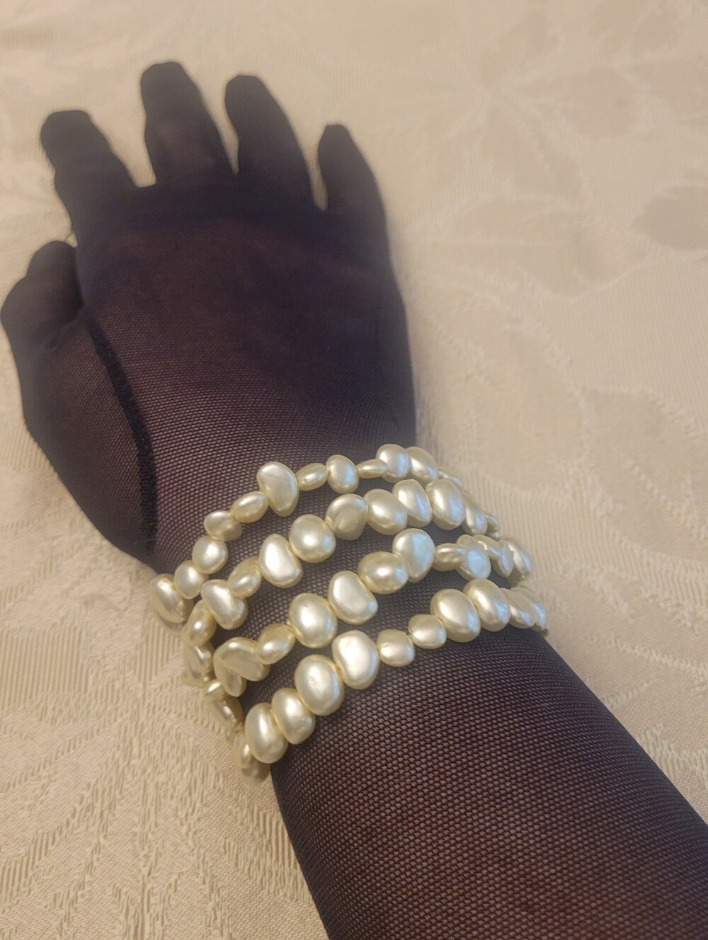 Lot of 4 White Beaded Stretch Stackable Bracelet Set, Beads Material